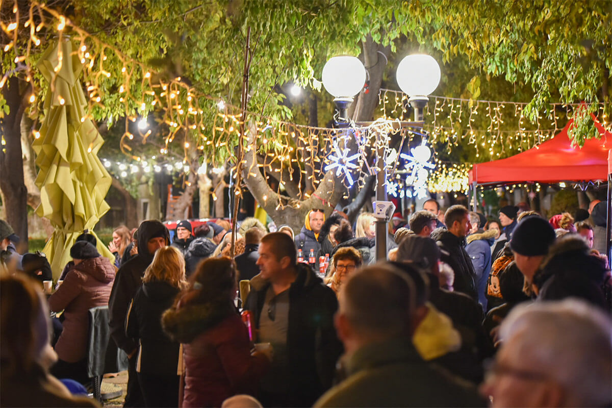 provedite advent na čarobnom otoku cresu
