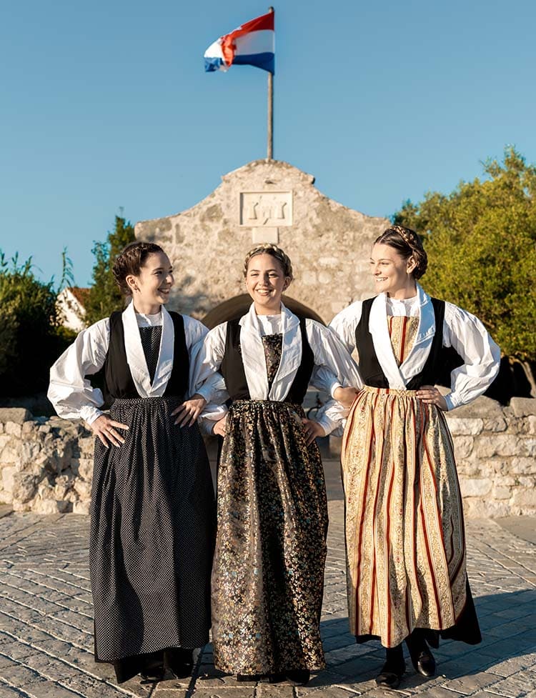 tznin4